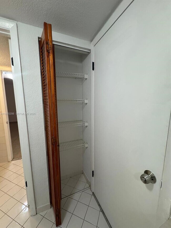 Building Photo - 6278 W 22nd Ct