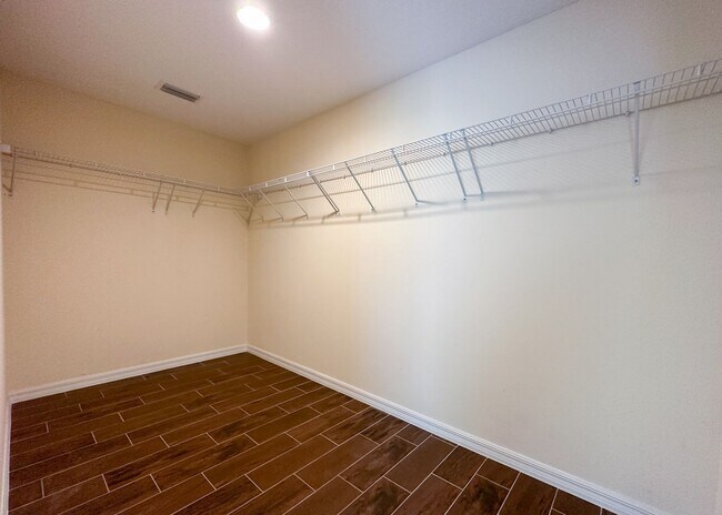 Building Photo - 2680 SW 156th Ln