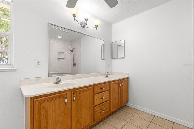 Building Photo - 3/2 Farm Home on 18.25 acres