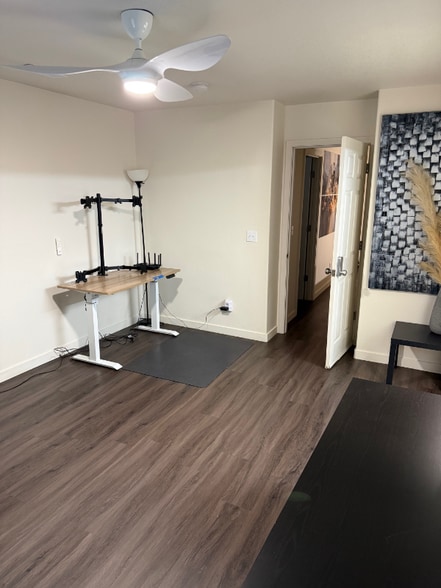 Building Photo - 1683 SW San Mateo Terrace