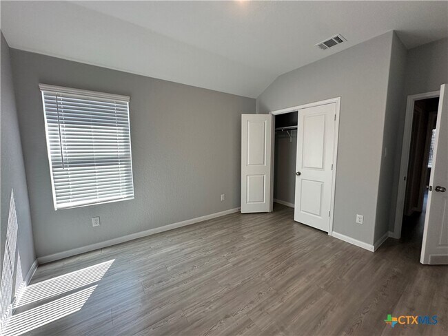 Building Photo - 341 Cordova Xing