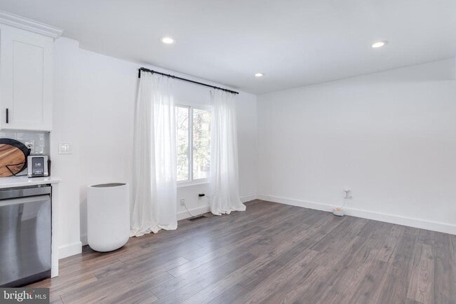 Building Photo - 5704 Wood Duck Ct