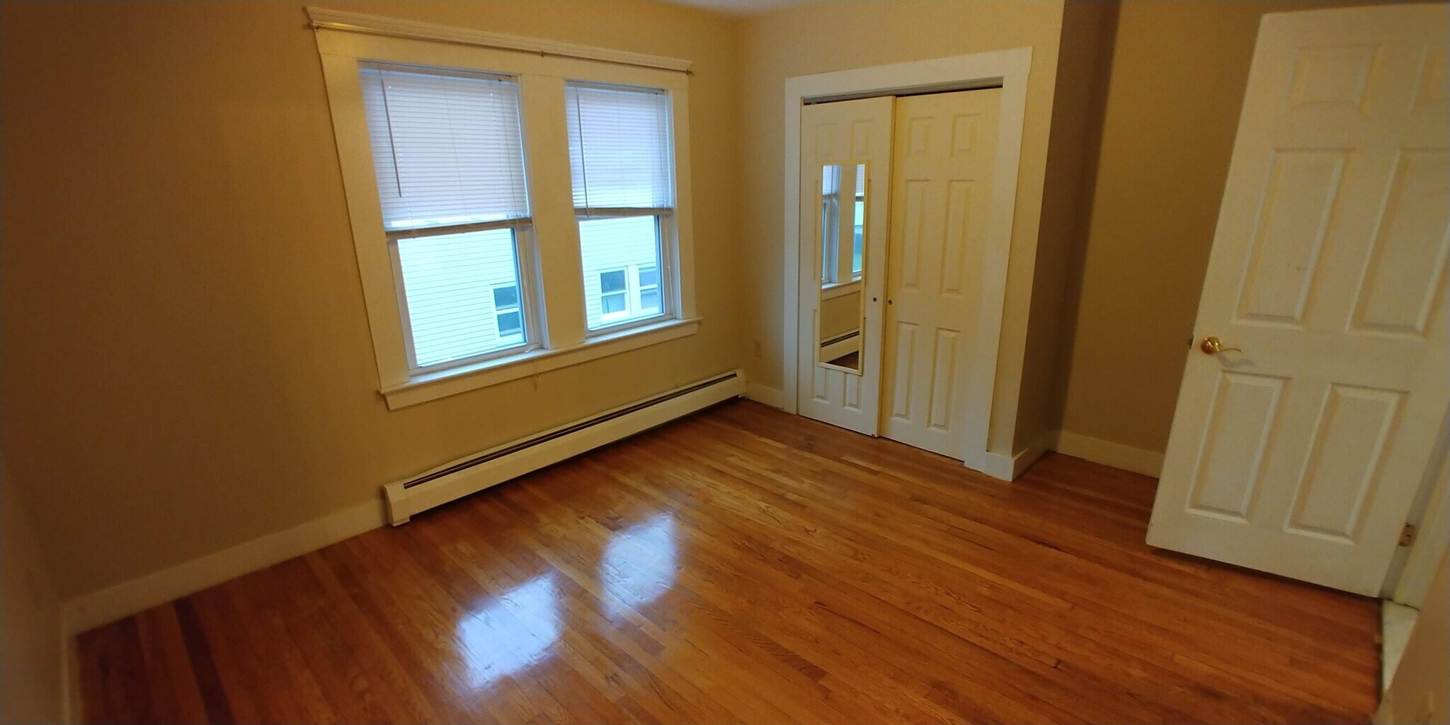 Building Photo - 416 Baker St