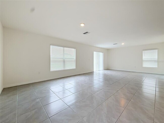 Building Photo - 35288 Spruce Knob Ct