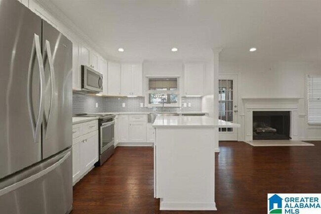 Building Photo - 2106 Montreat Pkwy