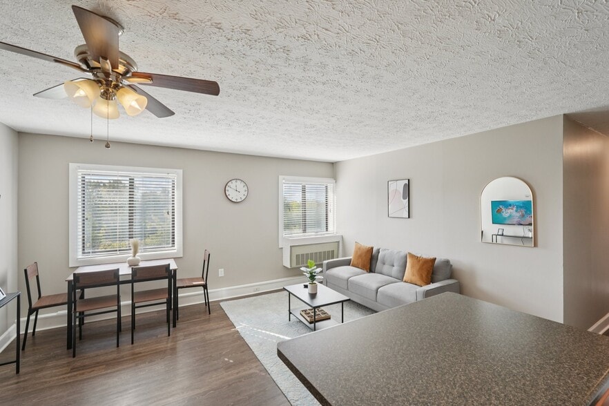 Building Photo - 1150 N White River Pkwy Dr W