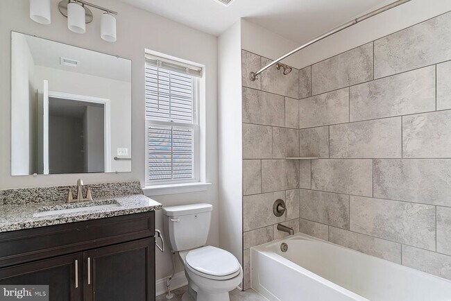 Building Photo - 4507 Shakespeare Cir