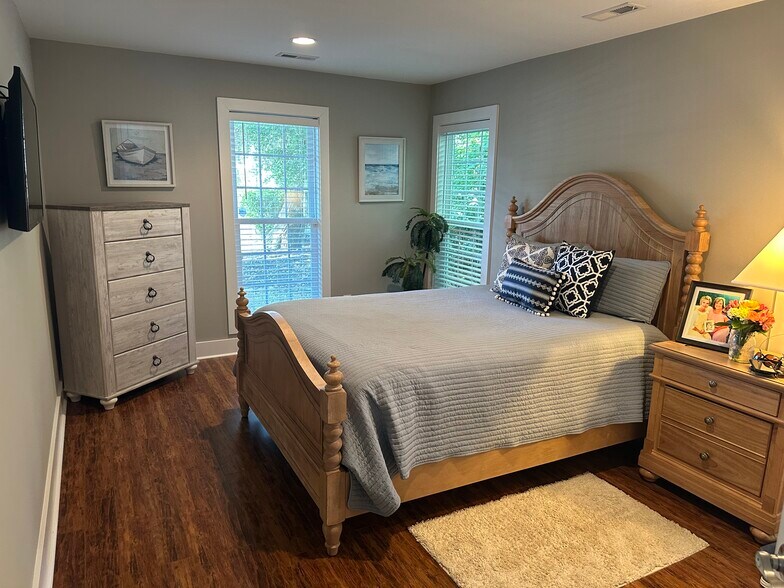 Building Photo - 5191 Horry Dr