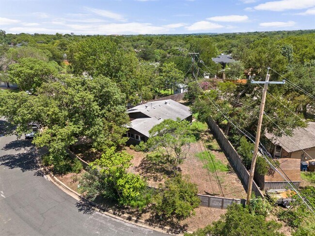 Building Photo - 4911 Brighton Rd