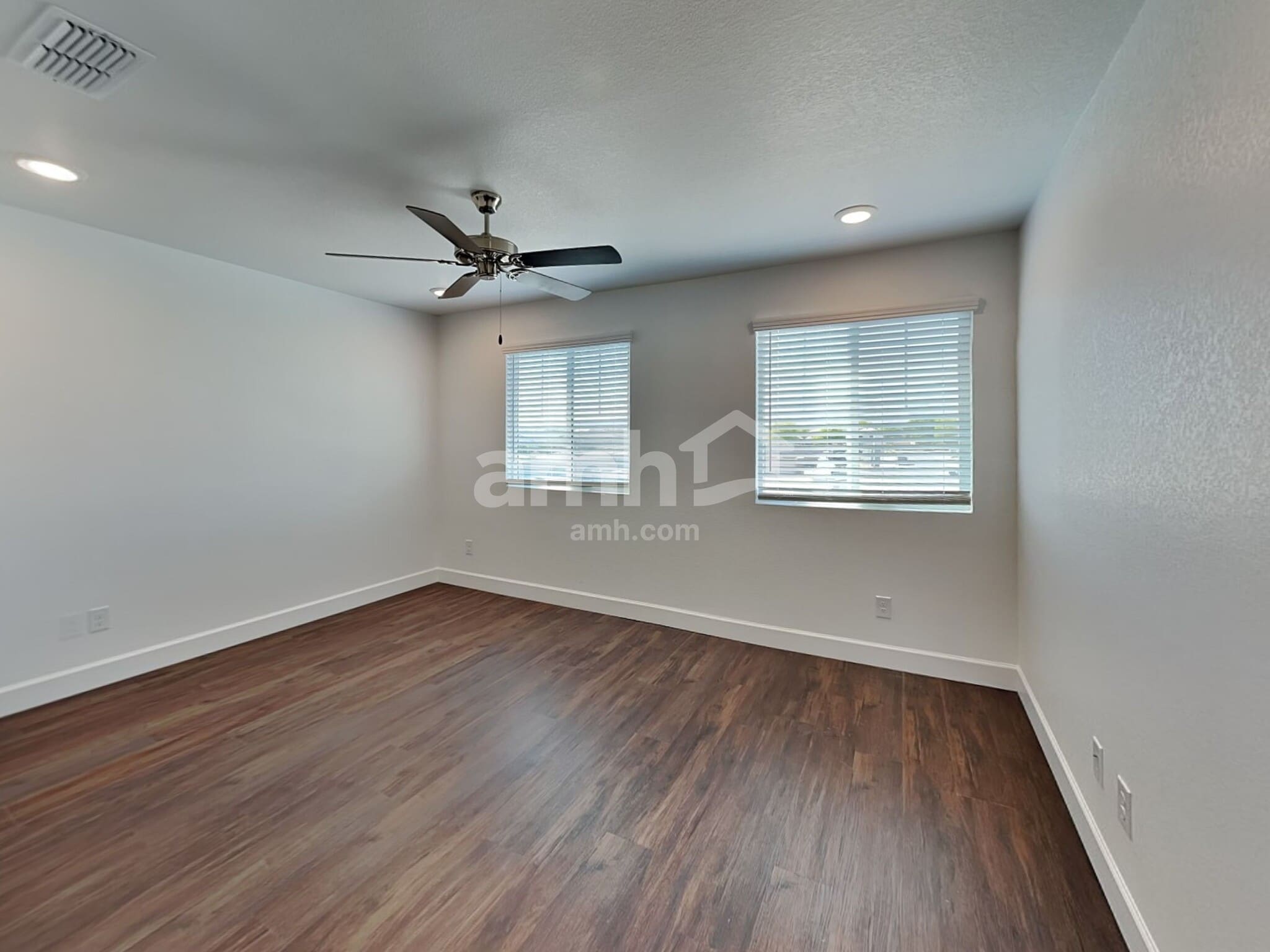 Building Photo - 8815 N 171st Dr