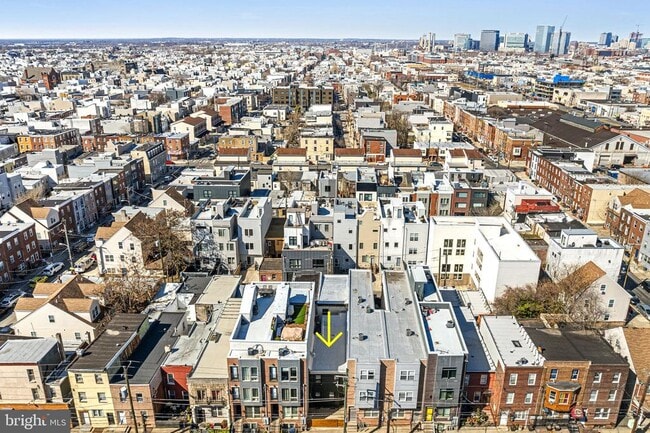 Building Photo - 1152 S 15th St