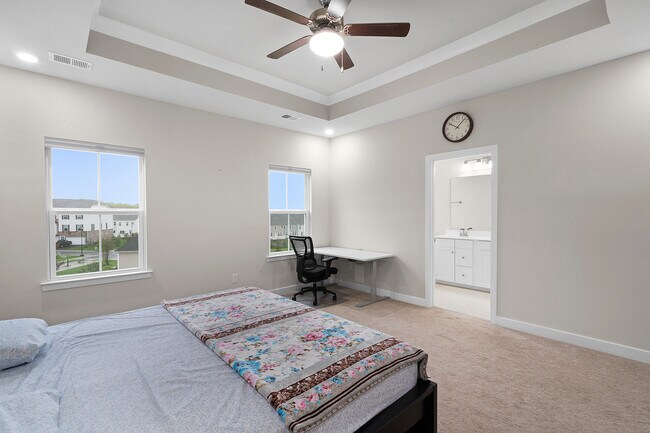 Building Photo - 76 Swackhammer Way