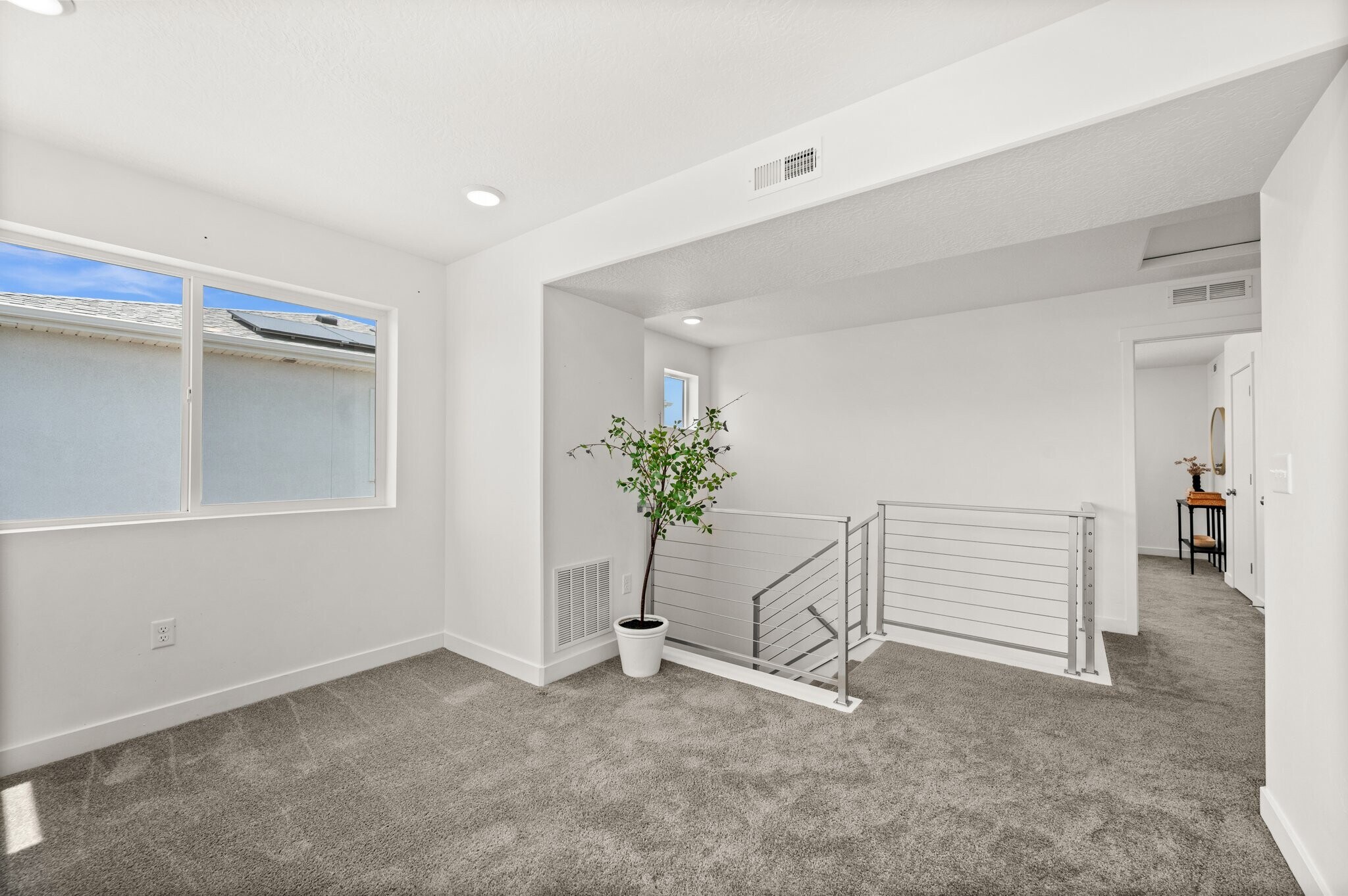 Building Photo - 858 W Wickham Dr