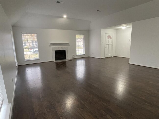 Building Photo - 21430 Park Timbers Ln