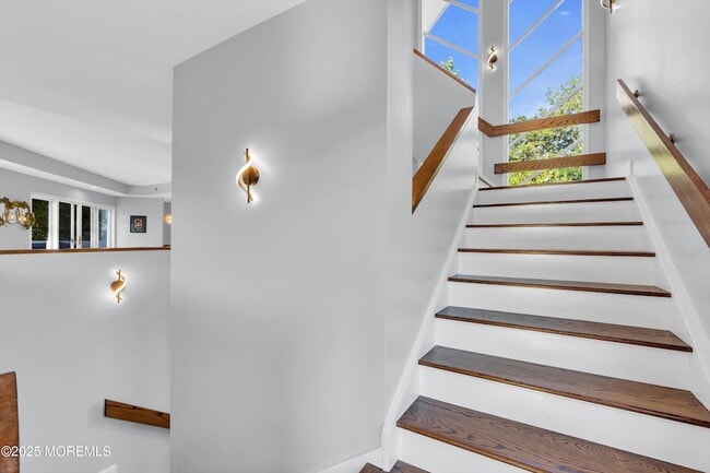 Building Photo - 401 Overlook Dr