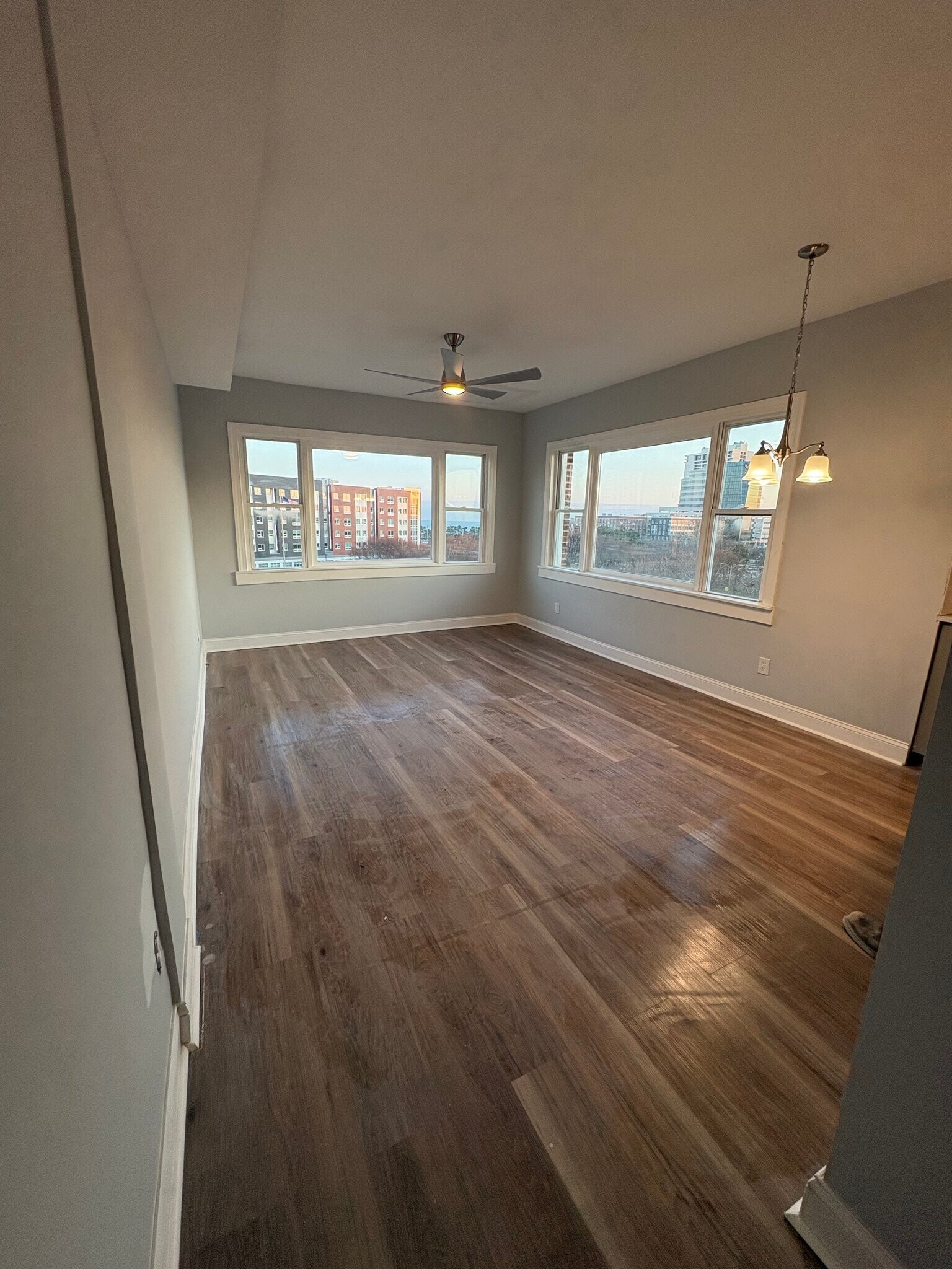 Building Photo - 3501 Ventnor Ave