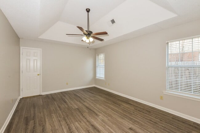 Building Photo - 1401 Carlton Ridge Dr