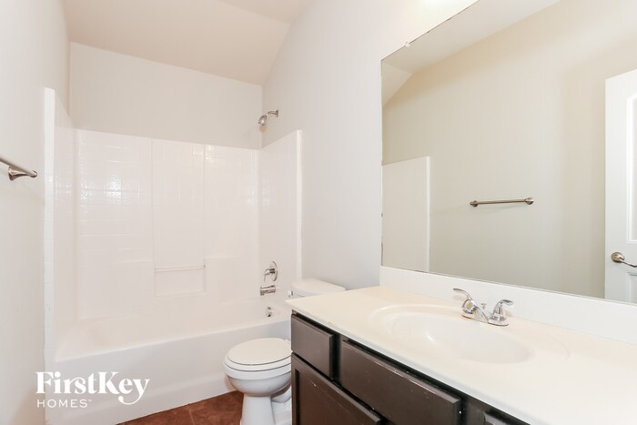 Building Photo - 927 Ranch Rd