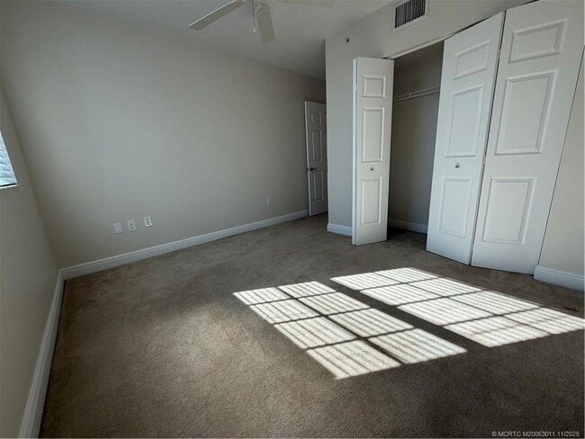 Building Photo - 610 Clematis St