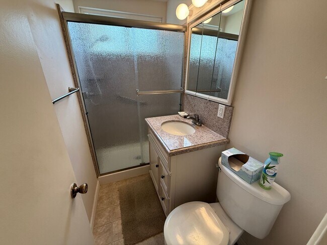Building Photo - Charming 3-Bed, 2-Bath Home in Quiet Port Hueneme Neighborhood