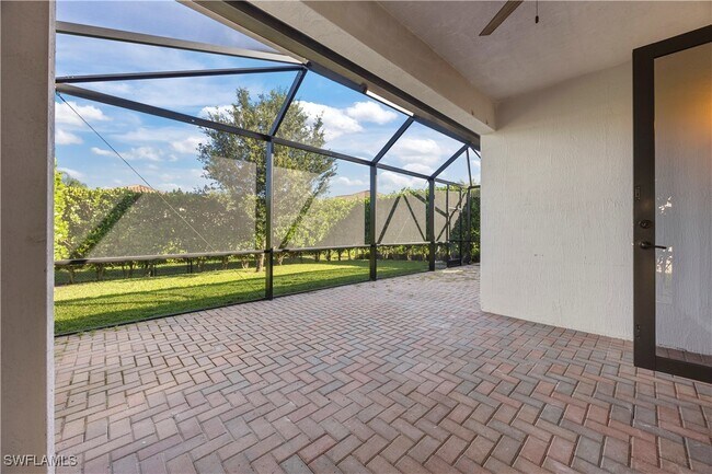 Building Photo - 5037 Arancia Ln