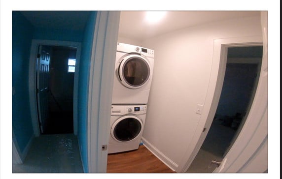 1224 Quiet oversized W/D w/ metal doors - 1220 11th St
