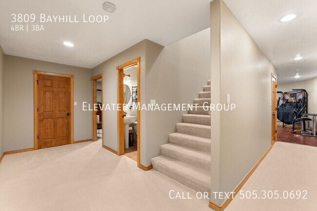 Building Photo - 3809 Bay Hill Loop SE