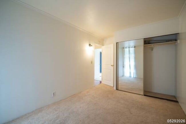 Building Photo - $2,550 / 2br - 793ft2 - Maintained and Freshly Painted 2BR/1BA/2PKG unit in Waikalani Woodland (M...