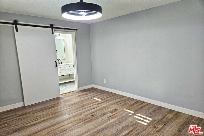 Building Photo - 22337 Cantara St