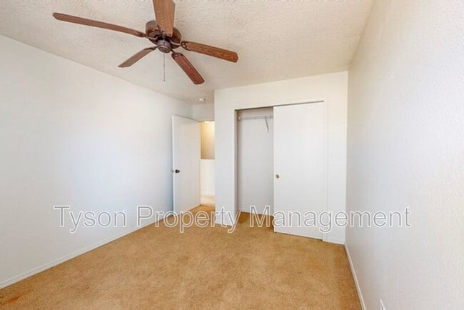 Building Photo - 1934 Tierra De La Luna Dr SW