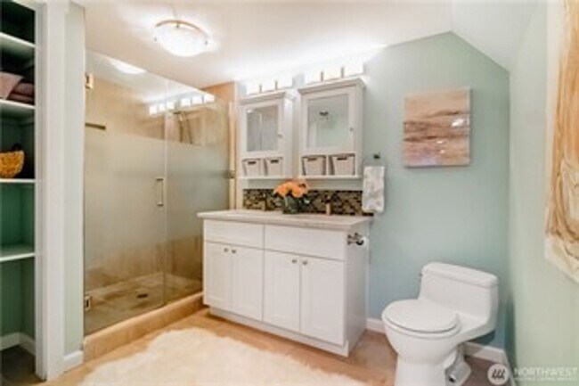 Building Photo - 5Bd/2Ba Seattle House