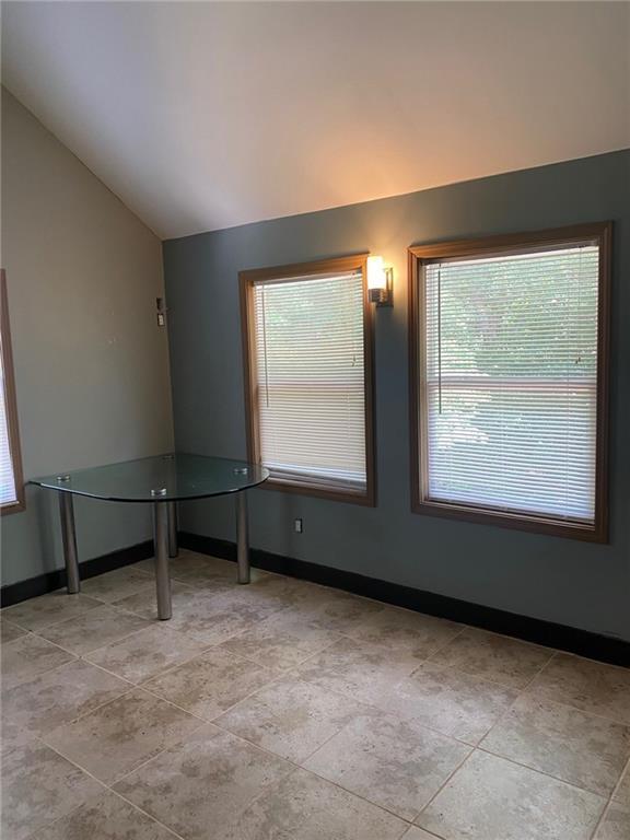 Building Photo - 1256 Chambers Rd