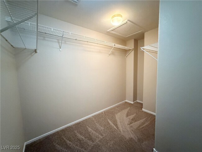 Building Photo - 5057 Midnight Oil Dr