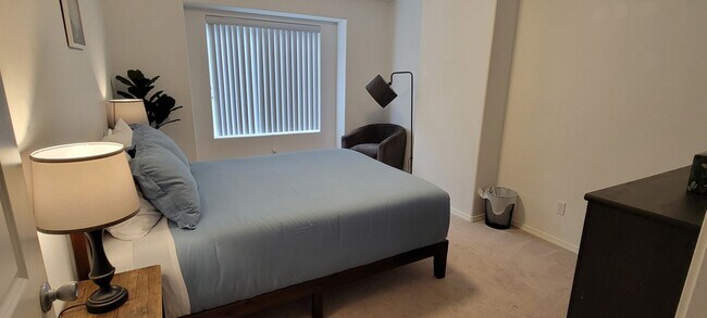 Building Photo - Lake Retreat Waterfront Living | Spacious Home with Views + Utilities Included