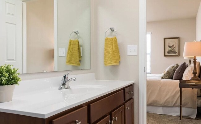 Building Photo - Large Colonial for Lease in Highly Rated Mattawan Schools