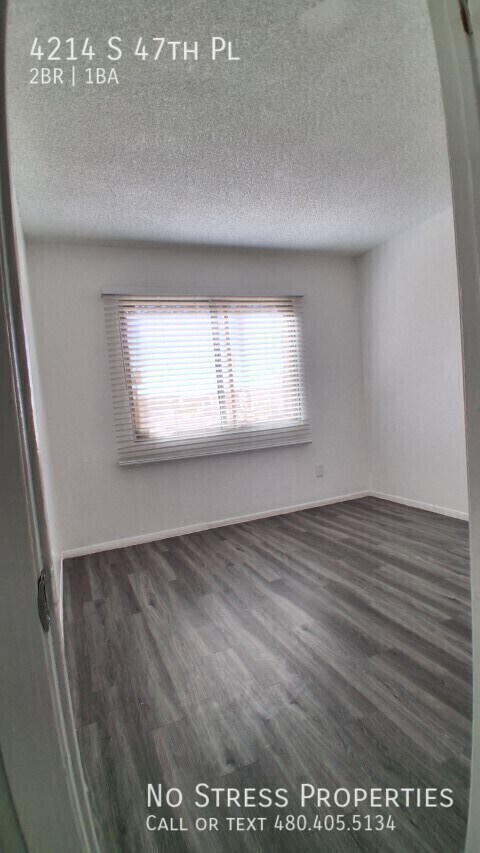 Building Photo - 4214 S 47th Pl