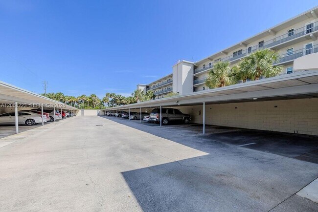 Building Photo - 2333 Indian River Blvd