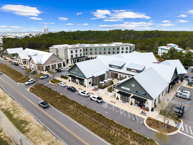 Building Photo - 63 Sawgrass Ln