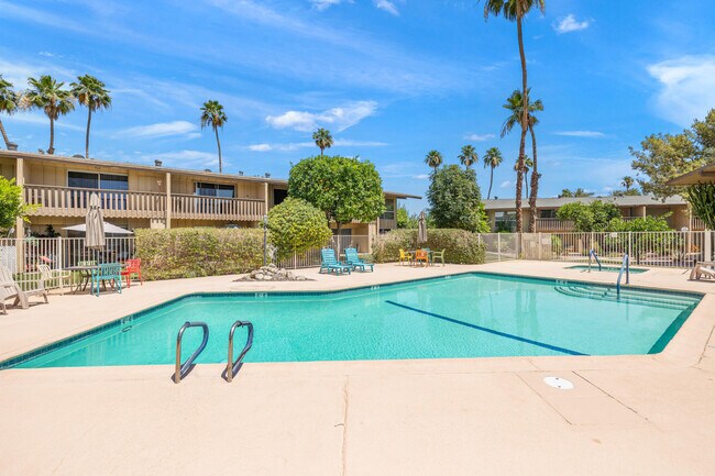 Building Photo - 77835 California Dr