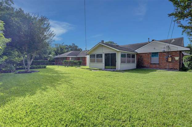 Building Photo - 4145 Sarong Dr
