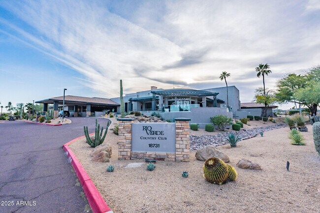 Building Photo - 25621 N Sago Dr