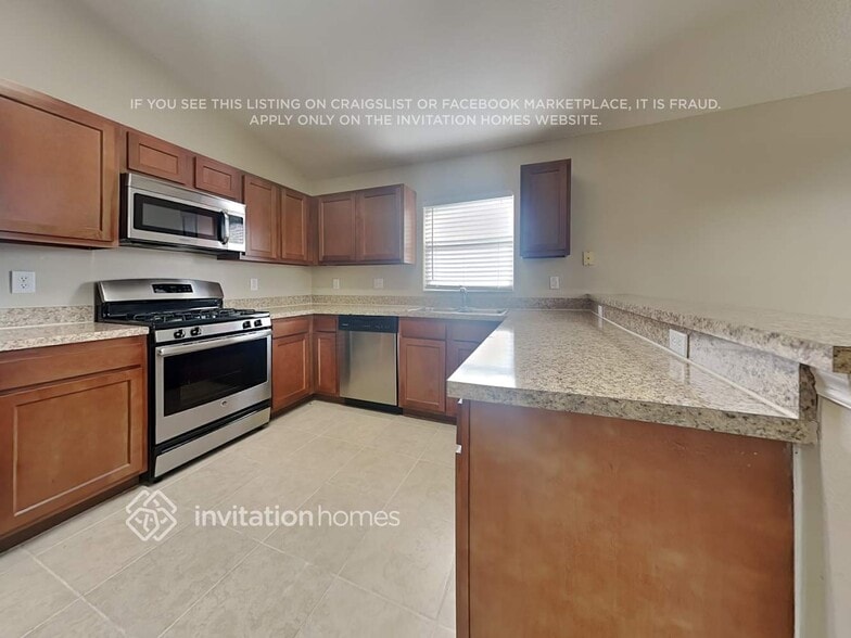 Building Photo - 11815 Easthampton Dr