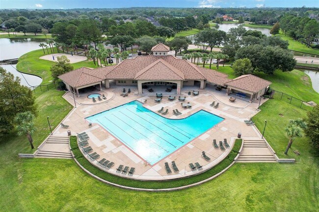 Building Photo - 12310 Lakeshore Ridge Ct