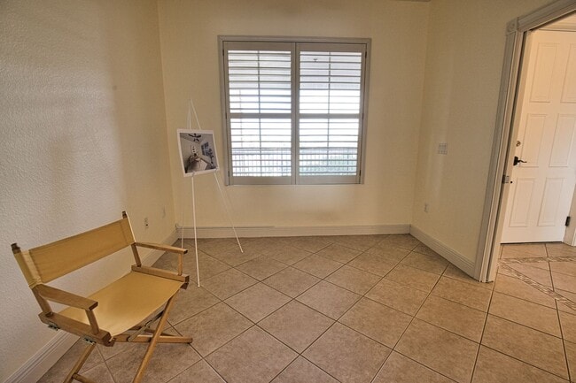 Building Photo - Annual Unfurnished 2 Bedroom 2 Bathroom with a Flex Room in The Waterfront on Venice Island!