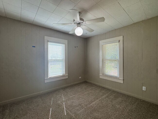Building Photo - 10261 FM 724