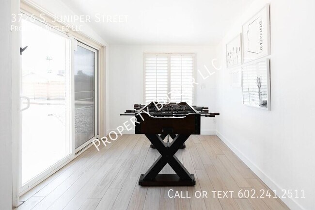 Building Photo - 3726 S Juniper St