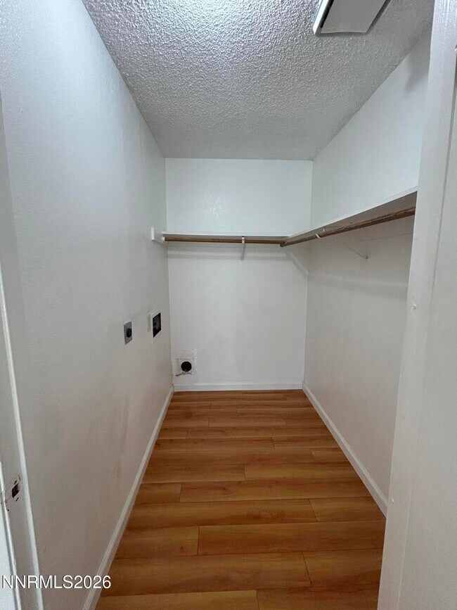 Building Photo - 3855 E Leonesio Dr