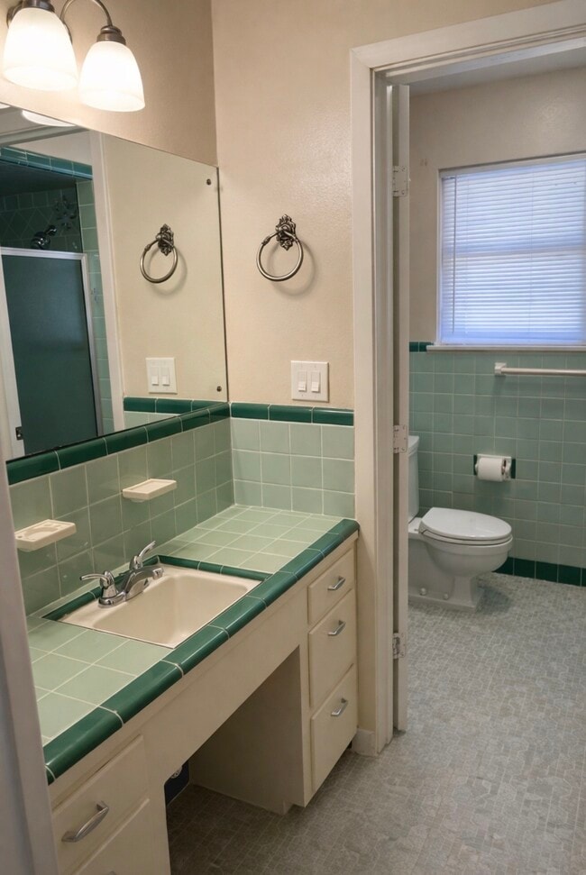 Building Photo - 6822 Neff St