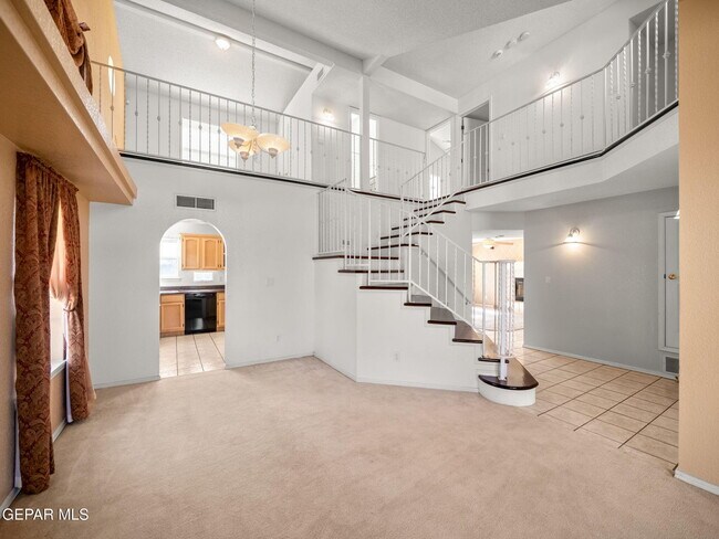 Building Photo - 4572 Loma Linda Cir