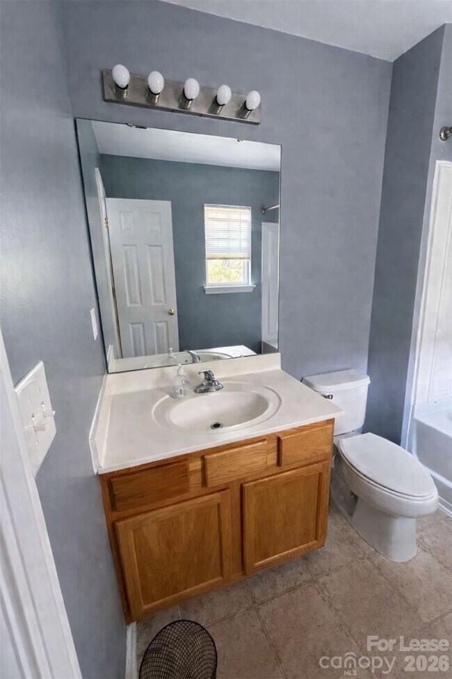 Building Photo - 15409 Tully House Ct